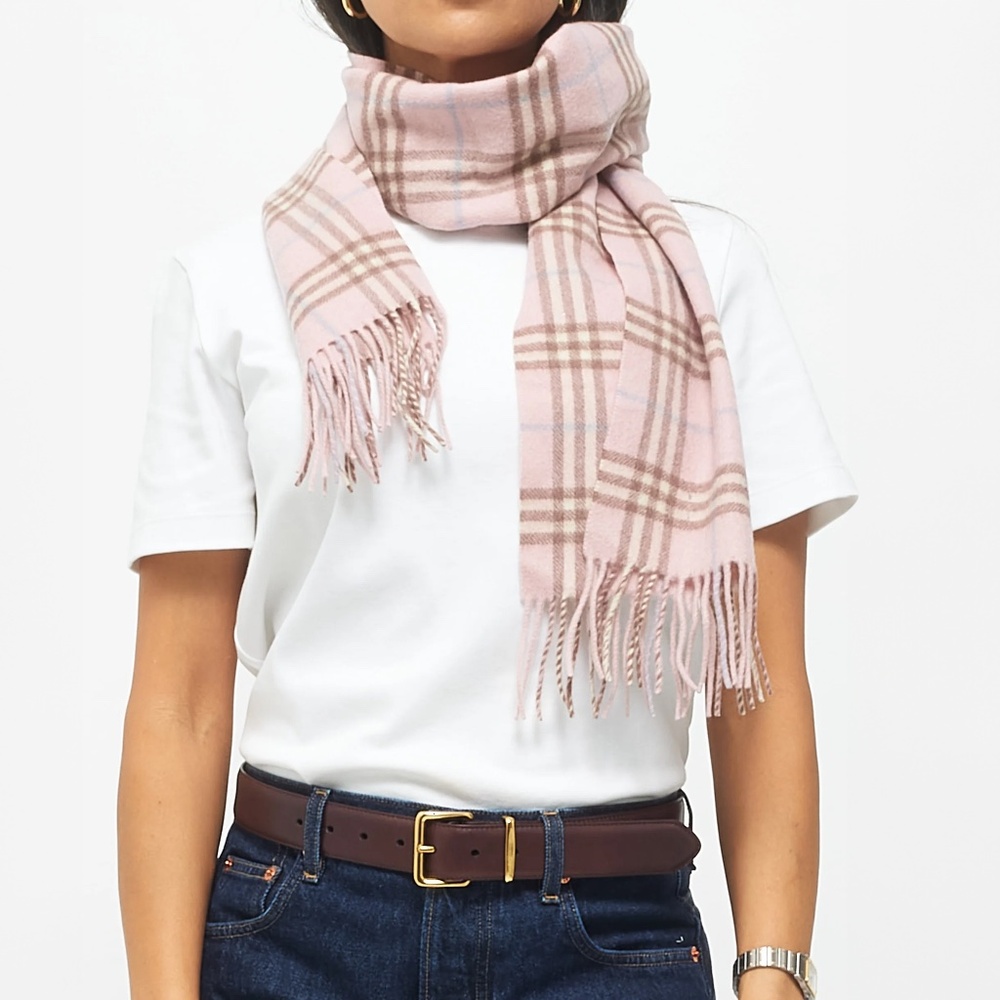 Burberry Style / Plaid pink scarf